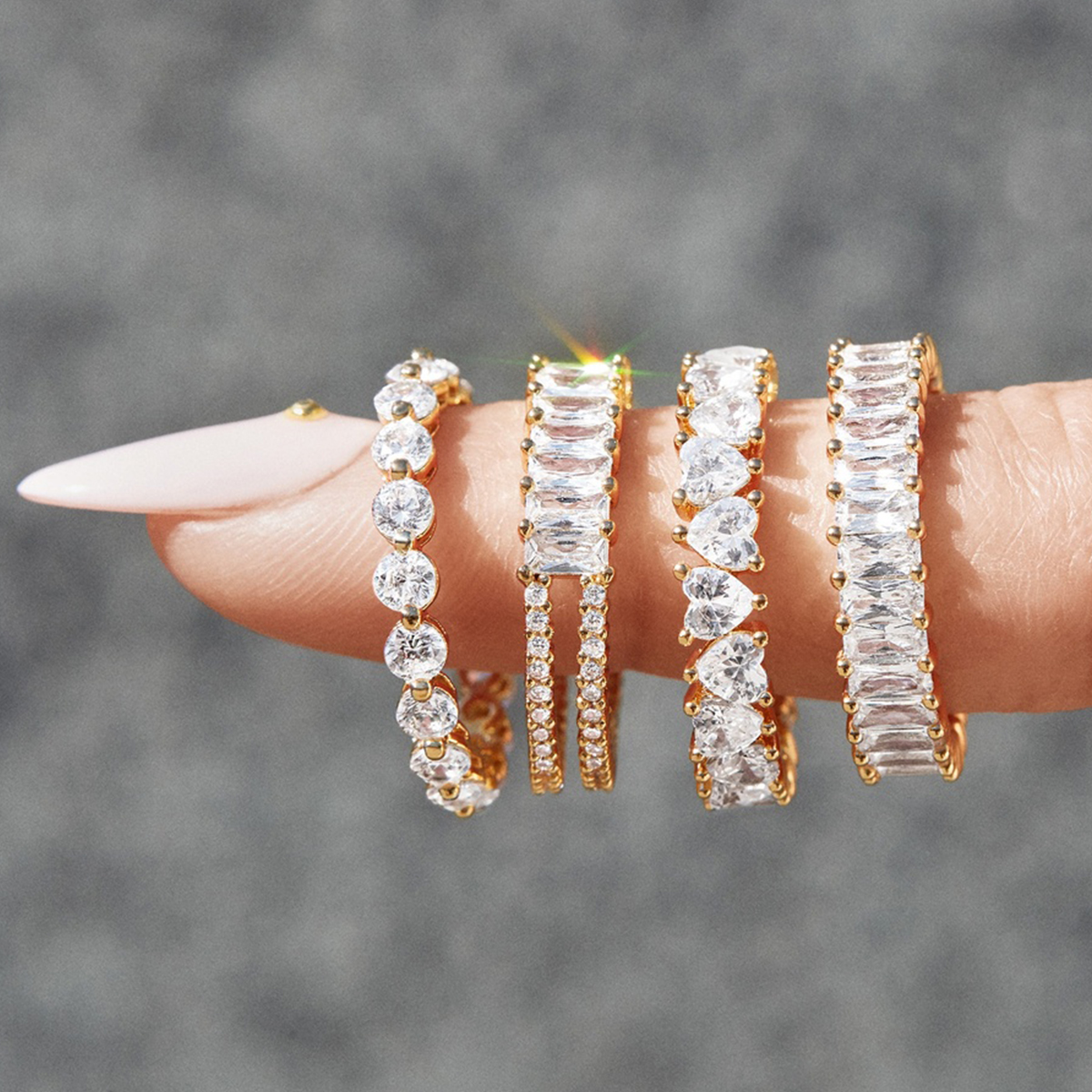 Fashion Classic 18K Gold Plated Titanium Steel Women Stacking Ring Best Gifts Couples Valentine's Day(Heart shaped-Gold) - Image 3